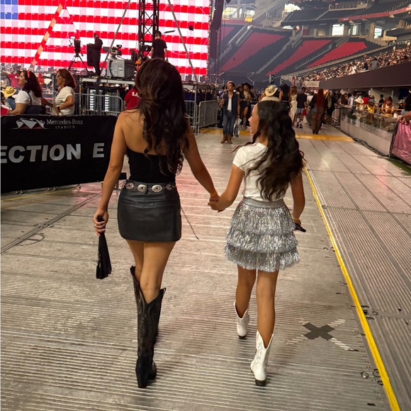 👋 Hi! Meet your posher! - Picture 7 of 11